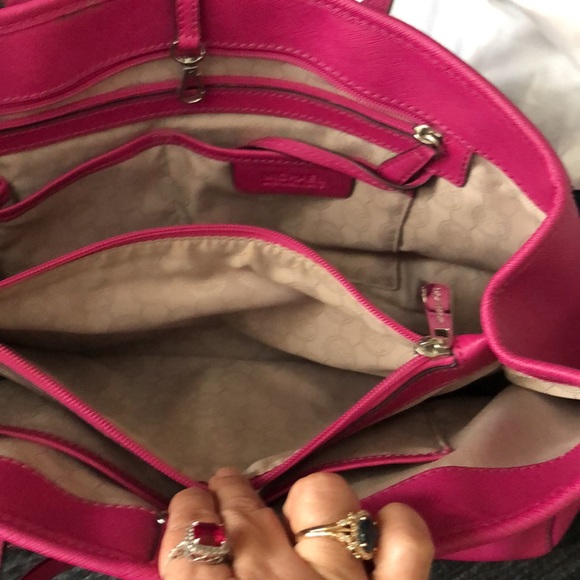 Michael Kors purse - Picture 8 of 8